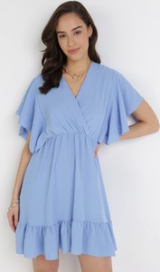 Niebieska sukienka born2be z dekoltem w kształcie litery v mini