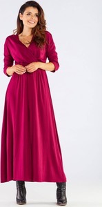 Czerwona sukienka Awama z długim rękawem z dekoltem w kształcie litery v