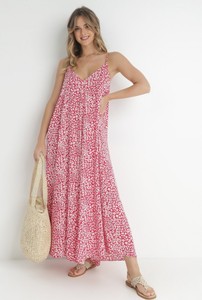 Różowa sukienka born2be z dekoltem w kształcie litery v na ramiączkach z tkaniny