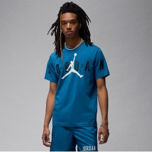 Niebieski t-shirt Jordan z krótkim rękawem w młodzieżowym stylu