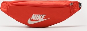 Czerwona saszetka Nike