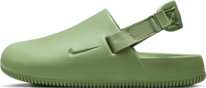 Zielone klapki Nike z płaską podeszwą w stylu casual