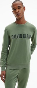 Zielona bluza Calvin Klein w młodzieżowym stylu