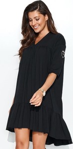 Czarna sukienka Numinou z długim rękawem z dresówki w stylu casual