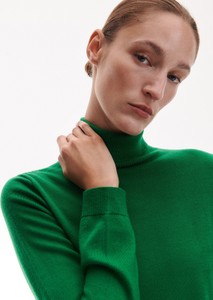 Zielony sweter Reserved z wełny