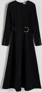 Czarna sukienka Reserved z długim rękawem z tkaniny rozkloszowana