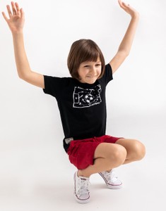 Czarna koszulka dziecięca volcano.pl dla chłopców z bawełny z krótkim rękawem