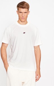 T-shirt New Balance w stylu casual z krótkim rękawem z dżerseju
