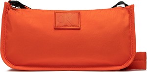 Pomarańczowa torebka Calvin Klein w młodzieżowym stylu średnia na ramię