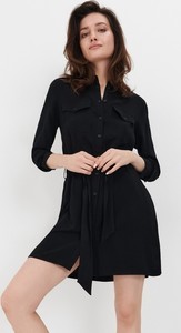 Czarna sukienka Sinsay koszulowa w stylu casual mini