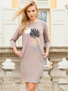 Sukienka Royalfashion.pl prosta mini z okrągłym dekoltem