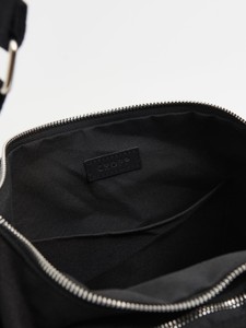 Czarna torebka Cropp średnia w stylu glamour z tkaniny