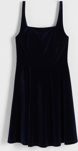 Czarna sukienka Reserved na ramiączkach mini rozkloszowana