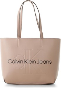Torebka Calvin Klein w młodzieżowym stylu