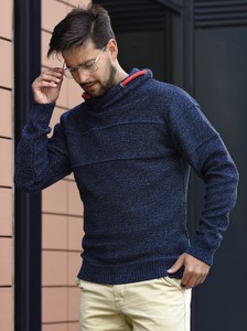 Granatowy sweter M. Lasota ze stójką