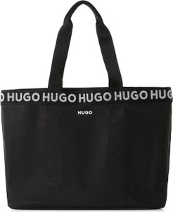Czarna torebka Hugo Boss w wakacyjnym stylu na ramię