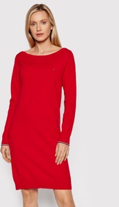 Czerwona sukienka Tommy Hilfiger w stylu casual