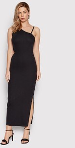 Czarna sukienka Calvin Klein midi z okrągłym dekoltem dopasowana