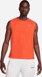Pomarańczowy t-shirt Nike w sportowym stylu z krótkim rękawem z dżerseju