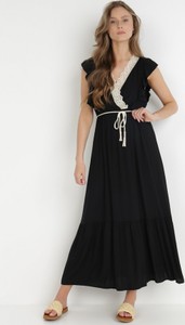 Czarna sukienka born2be maxi w stylu boho
