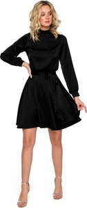 Czarna sukienka Makover z okrągłym dekoltem w stylu casual mini