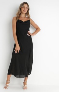 Czarna sukienka born2be z dekoltem w kształcie litery v w stylu casual na ramiączkach