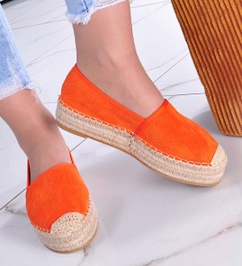Pomarańczowe espadryle Pantofelek24 z tkaniny w stylu casual na platformie