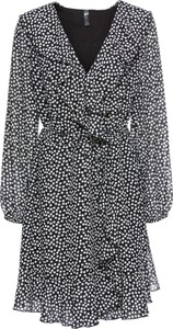 Sukienka bonprix z dekoltem w kształcie litery v mini w stylu casual