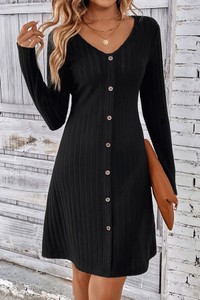 Czarna sukienka IVET z dekoltem w kształcie litery v z długim rękawem w stylu casual
