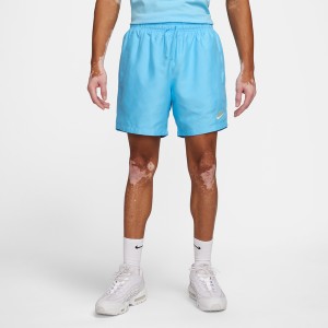 Niebieskie spodenki Nike z tkaniny w sportowym stylu
