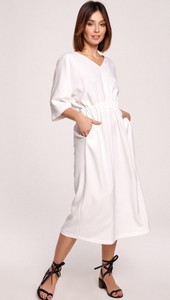 Sukienka Be z dekoltem w kształcie litery v z długim rękawem w stylu casual