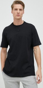 Czarny t-shirt Adidas z dzianiny z krótkim rękawem w sportowym stylu