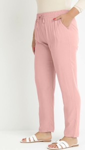 Różowe spodnie born2be
