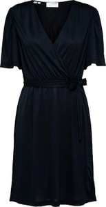 Czarna sukienka Selected Femme z krótkim rękawem z dekoltem w kształcie litery v