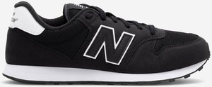 Czarne buty sportowe New Balance w sportowym stylu