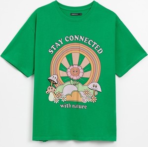 Zielony t-shirt House z okrągłym dekoltem w młodzieżowym stylu