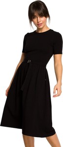 Czarna sukienka Be z okrągłym dekoltem midi w stylu casual