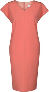 Różowa sukienka Fokus w stylu casual z krótkim rękawem z tkaniny