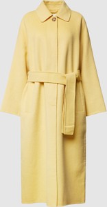 Żółty płaszcz Gant taliowana z wełny