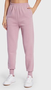 Różowe spodnie sportowe Reebok Classic z dresówki