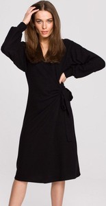Czarna sukienka Style z dekoltem w kształcie litery v