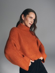 Pomarańczowy sweter Reserved w stylu casual