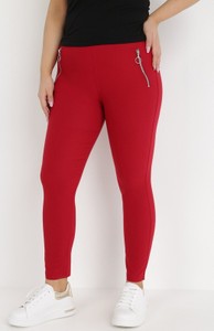 Czerwone spodnie born2be z tkaniny w sportowym stylu