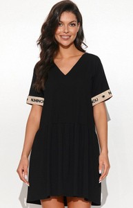 Sukienka Numinou z dekoltem w kształcie litery v z dresówki mini