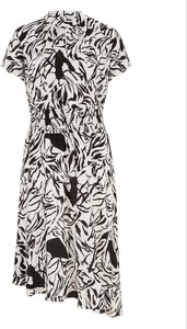 Sukienka Heine maxi z dekoltem w kształcie litery v z krótkim rękawem