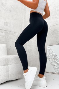 Czarne legginsy Olika w sportowym stylu