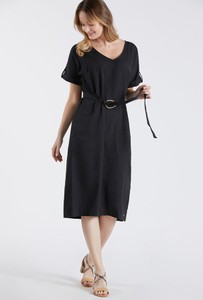 Czarna sukienka Monnari z krótkim rękawem z bawełny