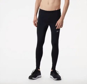 Czarne spodnie sportowe New Balance w sportowym stylu