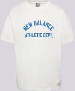 T-shirt New Balance w street stylu z krótkim rękawem