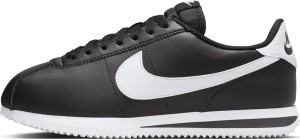 Czarne buty sportowe Nike w sportowym stylu cortez
